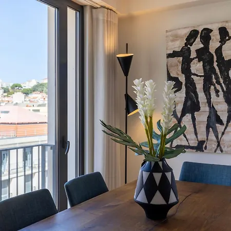 Lovelystay - Breathtaking Panorama - Luxurious Penthouse! Daire Lisboa